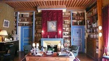 Chateau Royal De Saint-saturnin Сен-Сатюрнен
