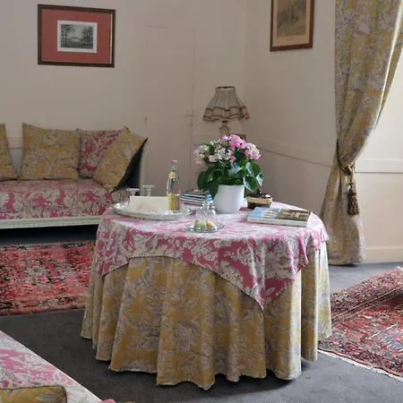 Chateau Royal De Saint-saturnin Saint-Saturnin (Puy-de-Dome)