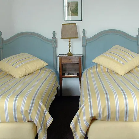 Chateau Royal De Saint-saturnin 3*