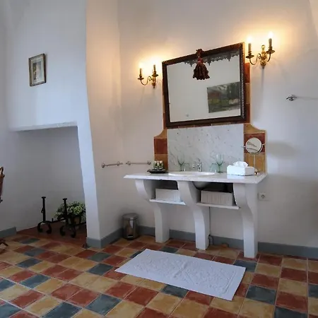 Chateau Royal De Saint-saturnin Отель типа 