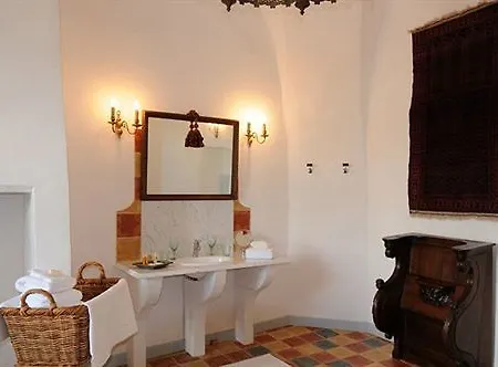 Chateau Royal De Saint-saturnin Saint-Saturnin (Puy-de-Dome)