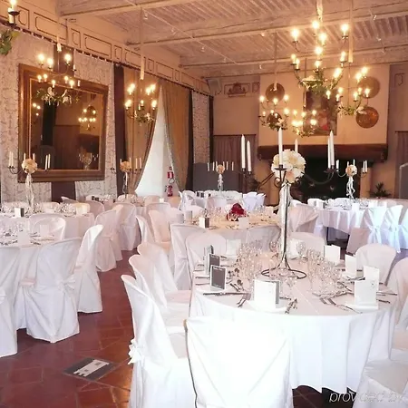 Chateau Royal De Saint-saturnin