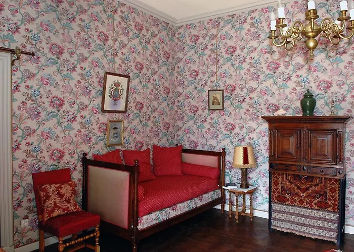 Chateau Royal De Saint-saturnin Saint-Saturnin (Puy-de-Dome)