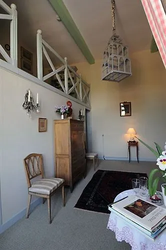 Frühstückspension Chateau Royal De Saint-saturnin 3*