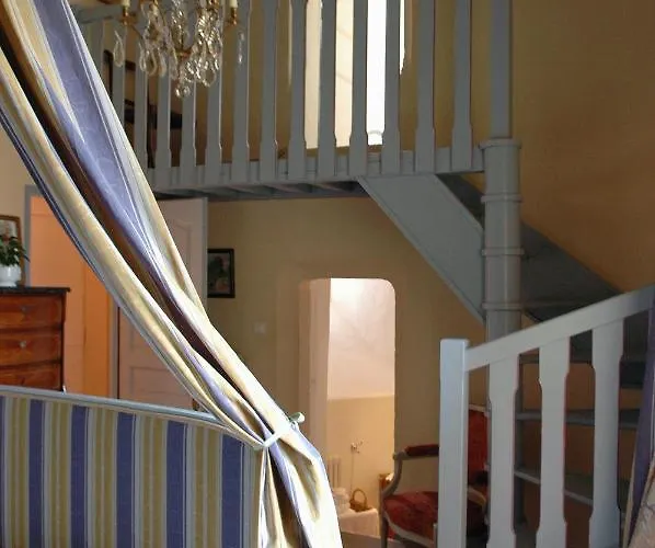 Chateau Royal De Saint-saturnin Frühstückspension 3*